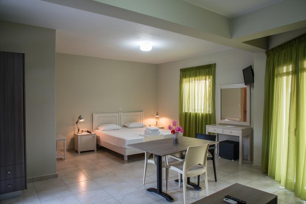 Fournia Village Kastro-Kyllini ภายนอก รูปภาพ